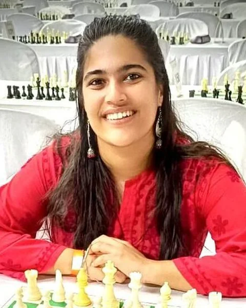 Tina Popli